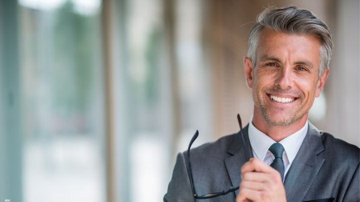 Smiling financing director 4